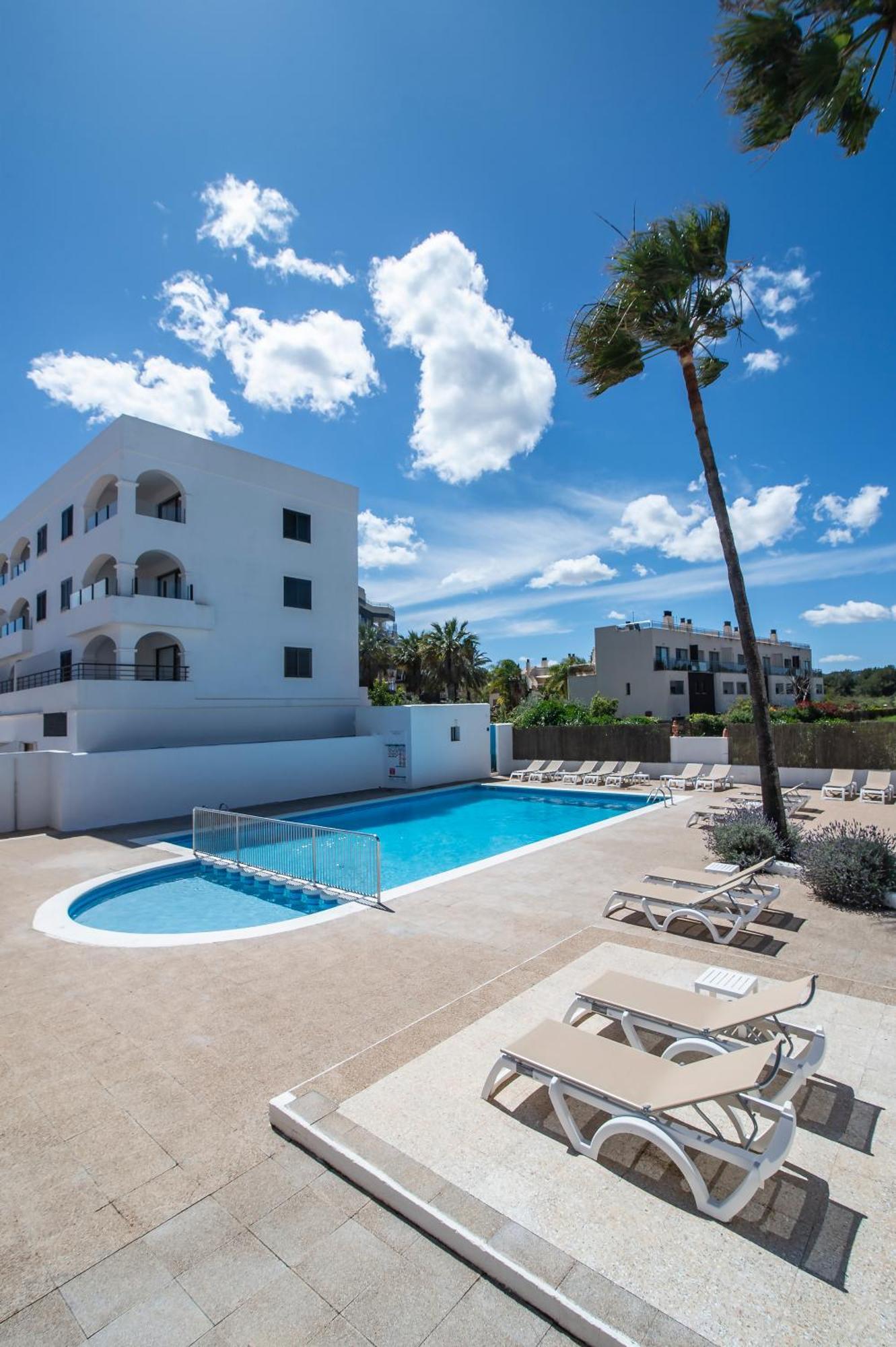 Pierre & Vacances Ros Ibiza Santa Eularia des Riu Eksteriør bilde